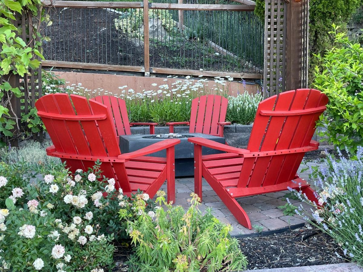 Les Chambres Roses West Kelowna Eksteriør billede