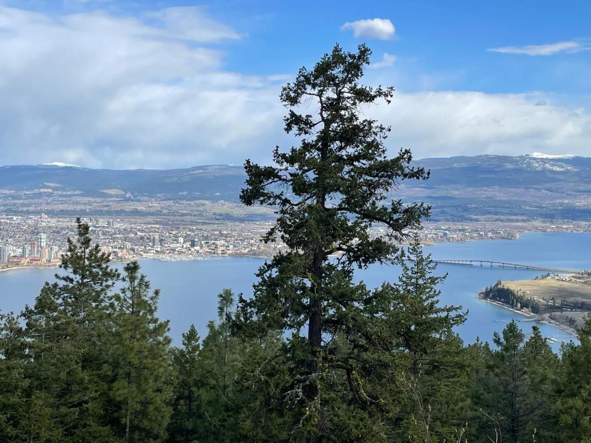 Les Chambres Roses West Kelowna Eksteriør billede