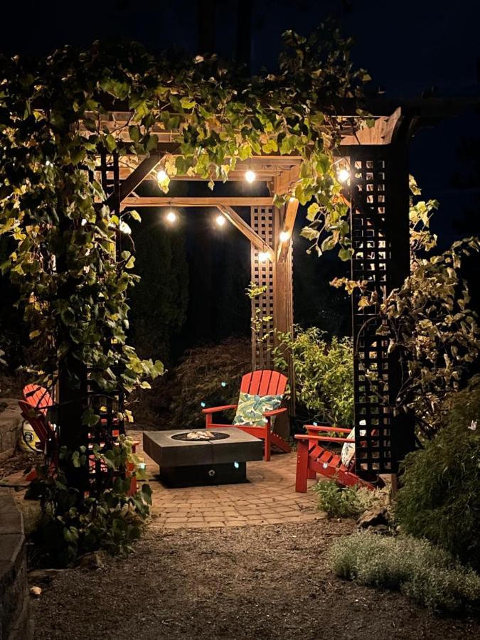 Les Chambres Roses West Kelowna Eksteriør billede